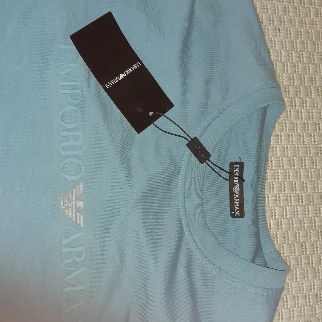 blå tröja från Emporio Armani - 2