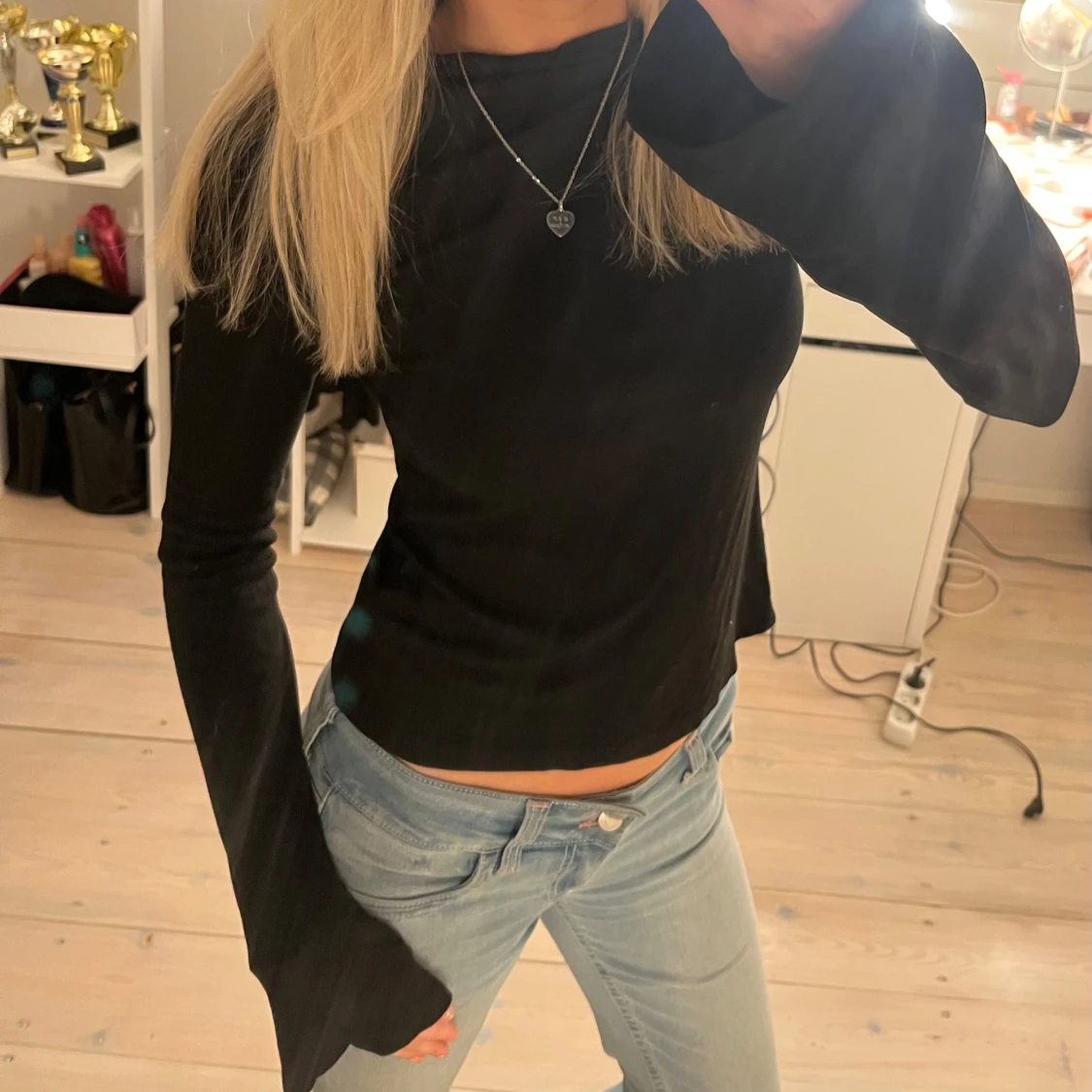 Svart långärmad topp