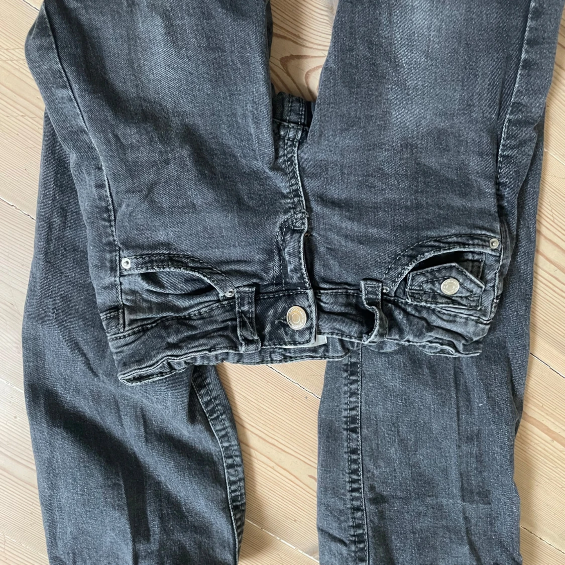 Grå jeansbyxor från Gmarcool