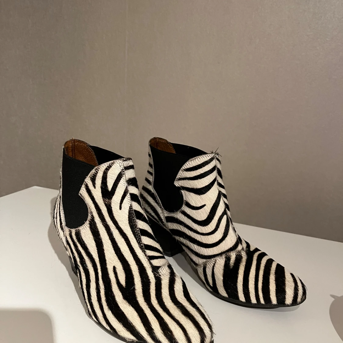 Zebramönstrad boots