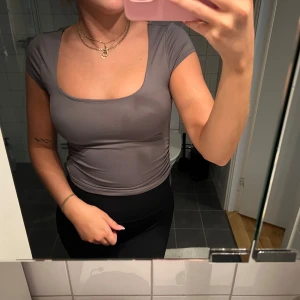 T-shirt  - T-shirt 