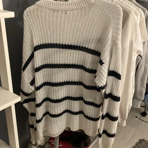 Stickad tröja - Bra skick