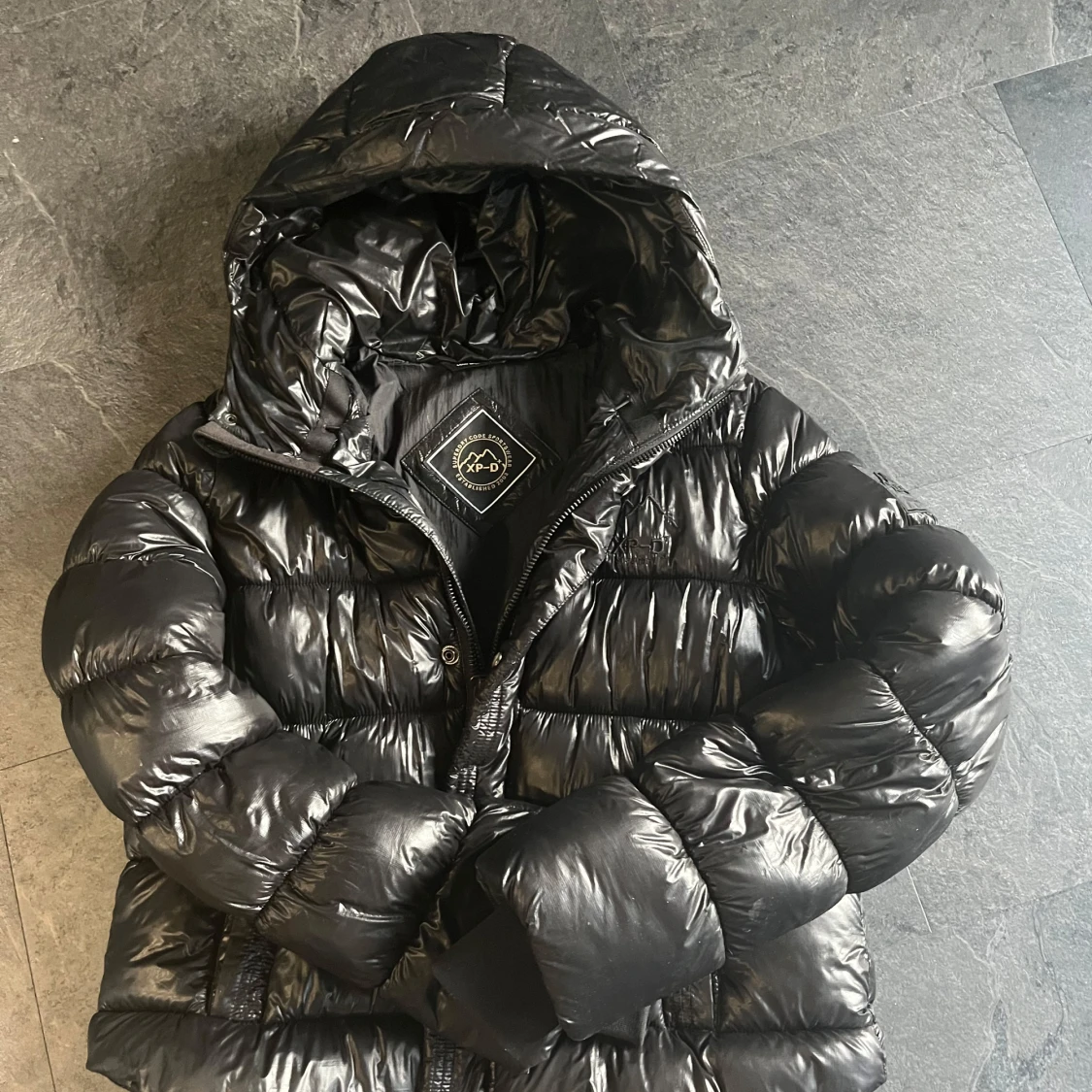 Svart pufferjacka från Superdry - 90