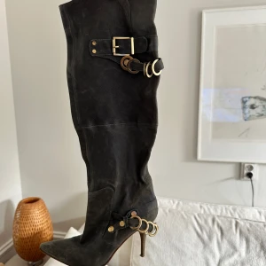 Stövlar  - Supersnygga höststövlar, Mörkgrå strl 39 (men passar 38!) 