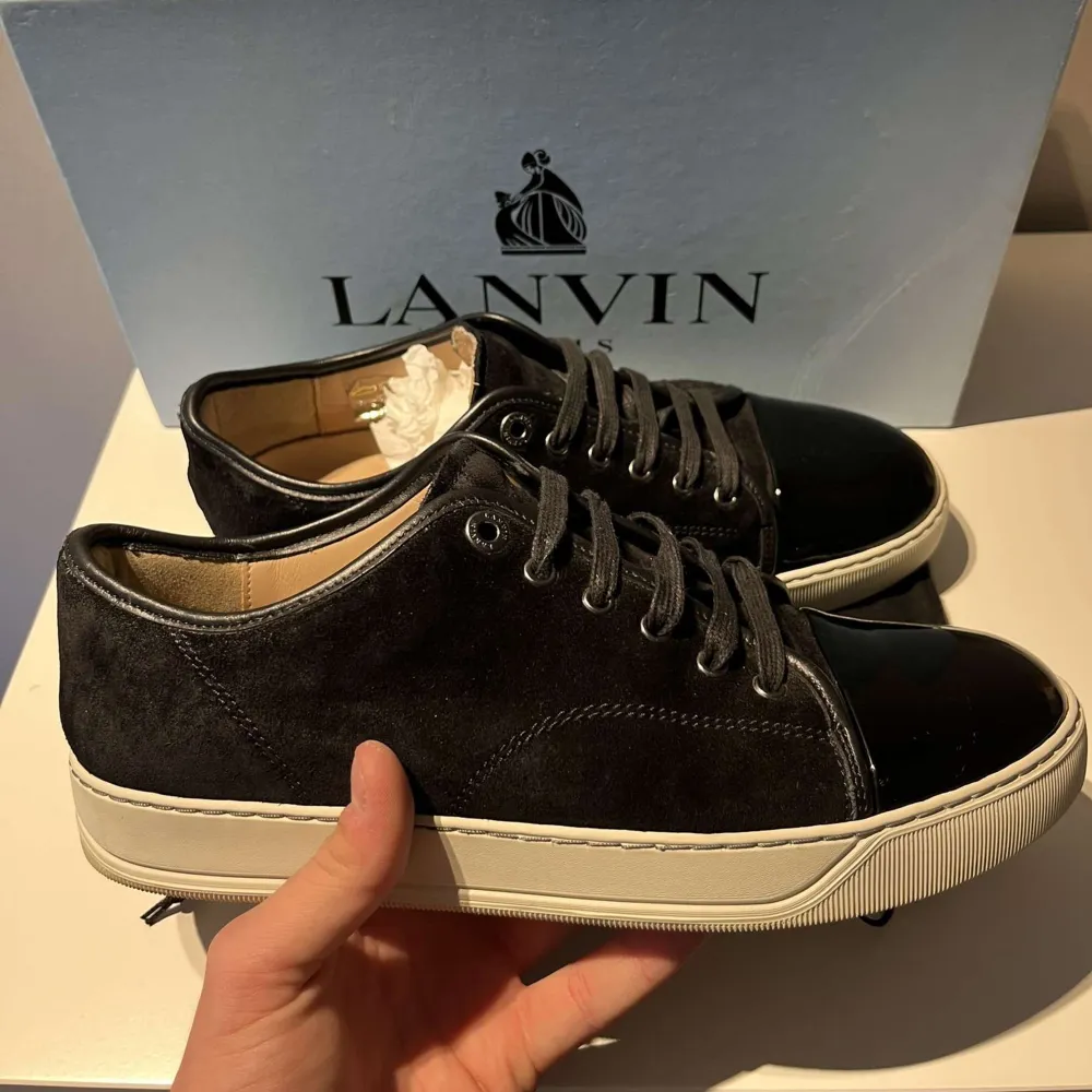 Lanvin skor Storlek: UK7 ~ 41-42 Cond: 8/10 OG: Box & dustbag. Skor.