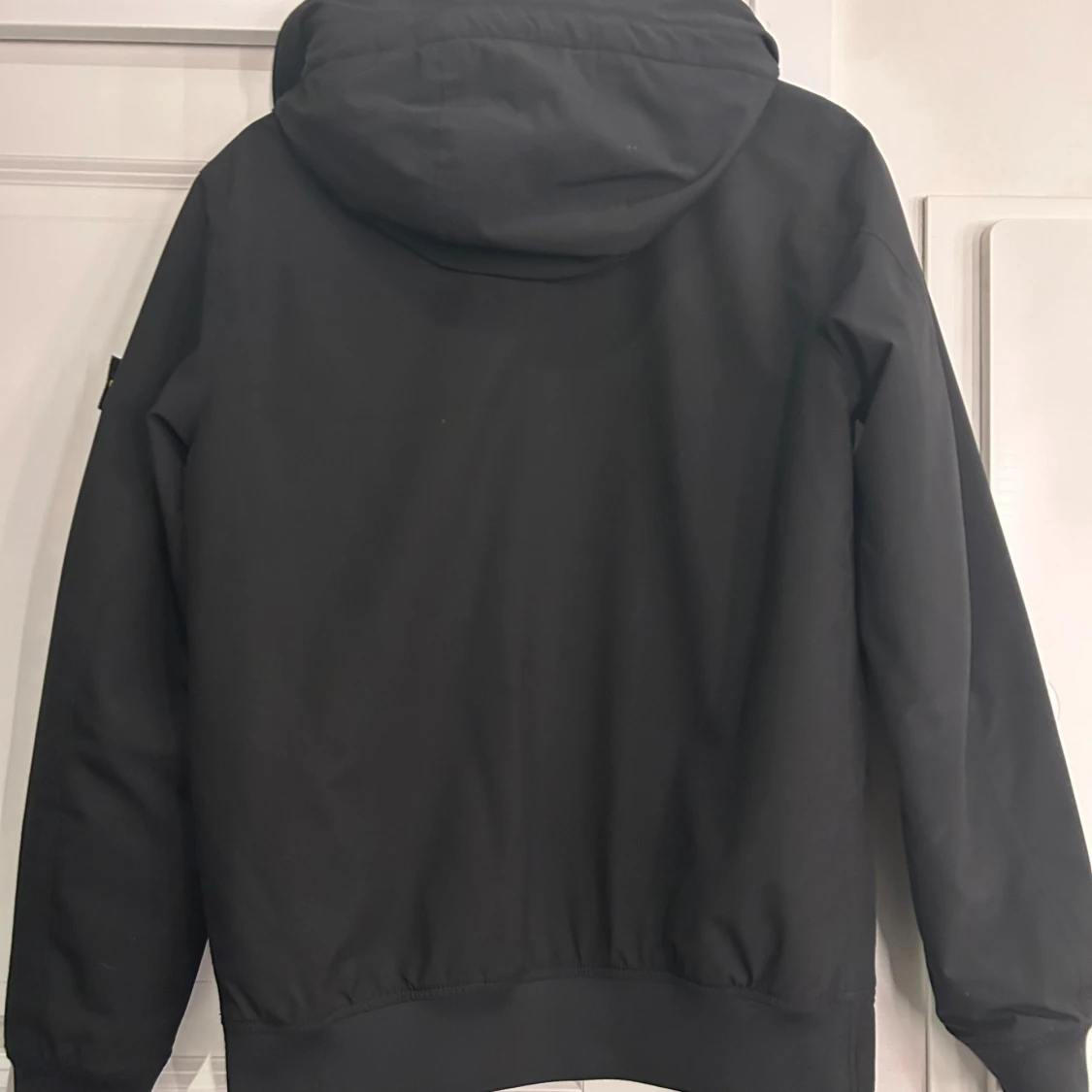 Svart jacka från Stone Island - 90