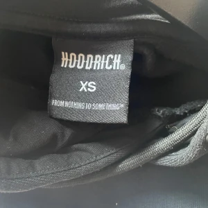 Hoodie - En helt oanvänd hoodie som jag köpte för 800