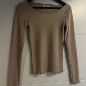 Tröja NA-KD - Ny skick