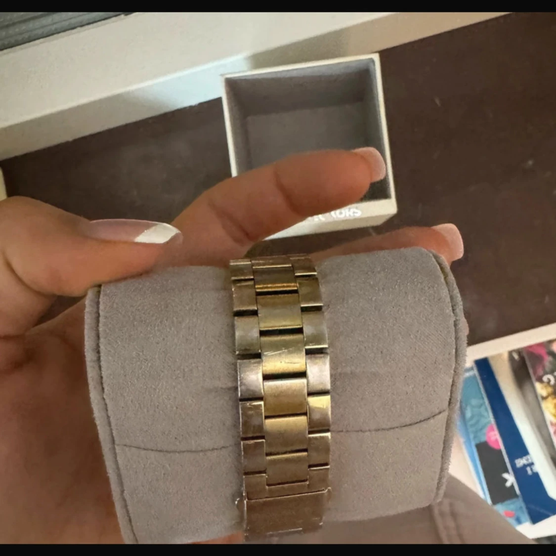 guldig michael kors klocka  - 91