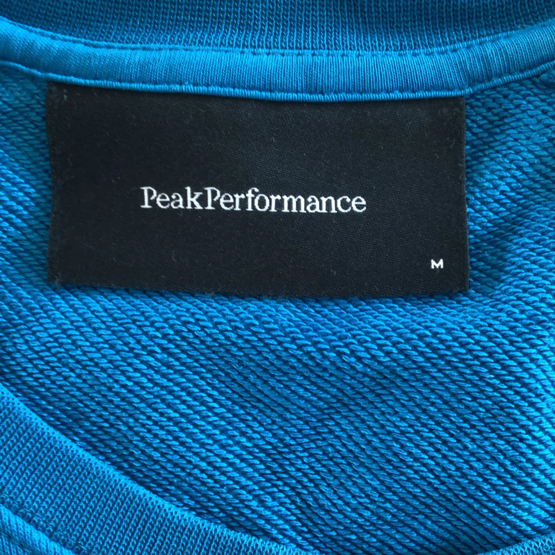 Blå tröja från Peak Performance - 92