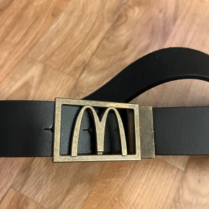 McDonald’s bälte  - Använt några gånger, fint skick och storleken går att justera.