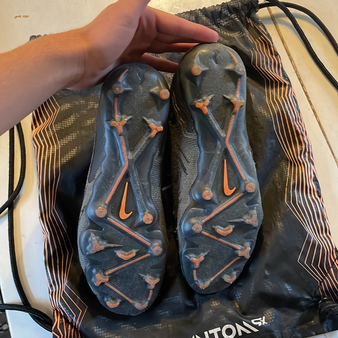 Fotbollskor st 40 - 91