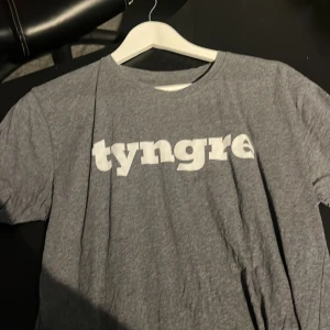 Tyngre Tröja - Oanvänd Tyngre Tröja 