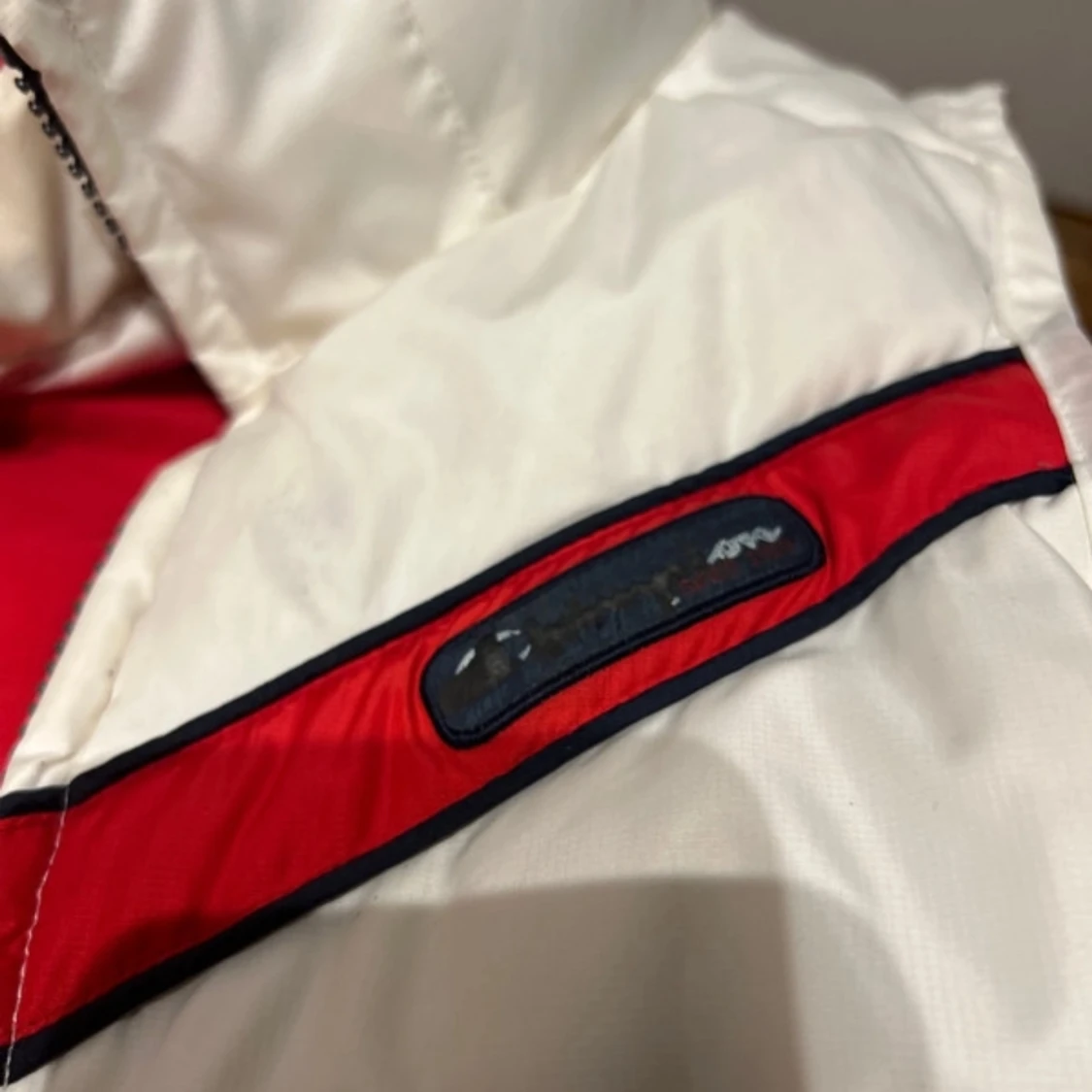Vit och röd dunväst från Champion stl S - 4
