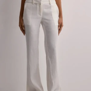 Lågmidjade kostymlinnebyxor - Bra skick. Nästan aldrig använda