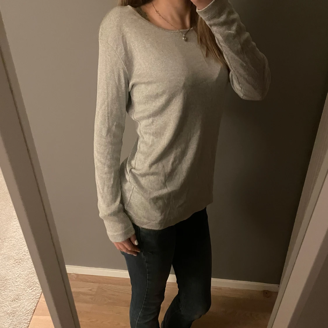 Grå långärmad tröja - 1
