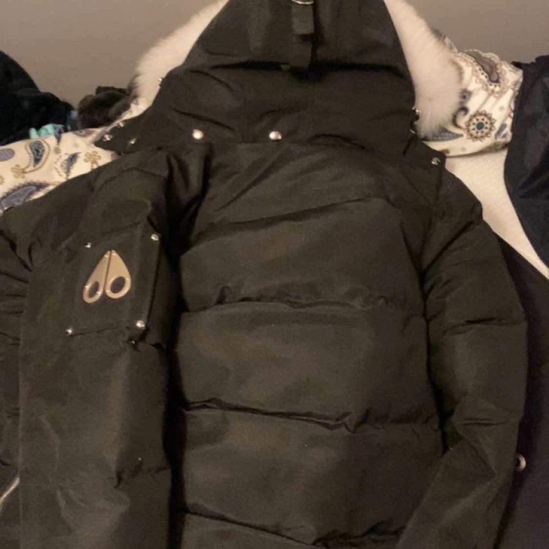 Svart dunjacka från Moose Knuckles - 1