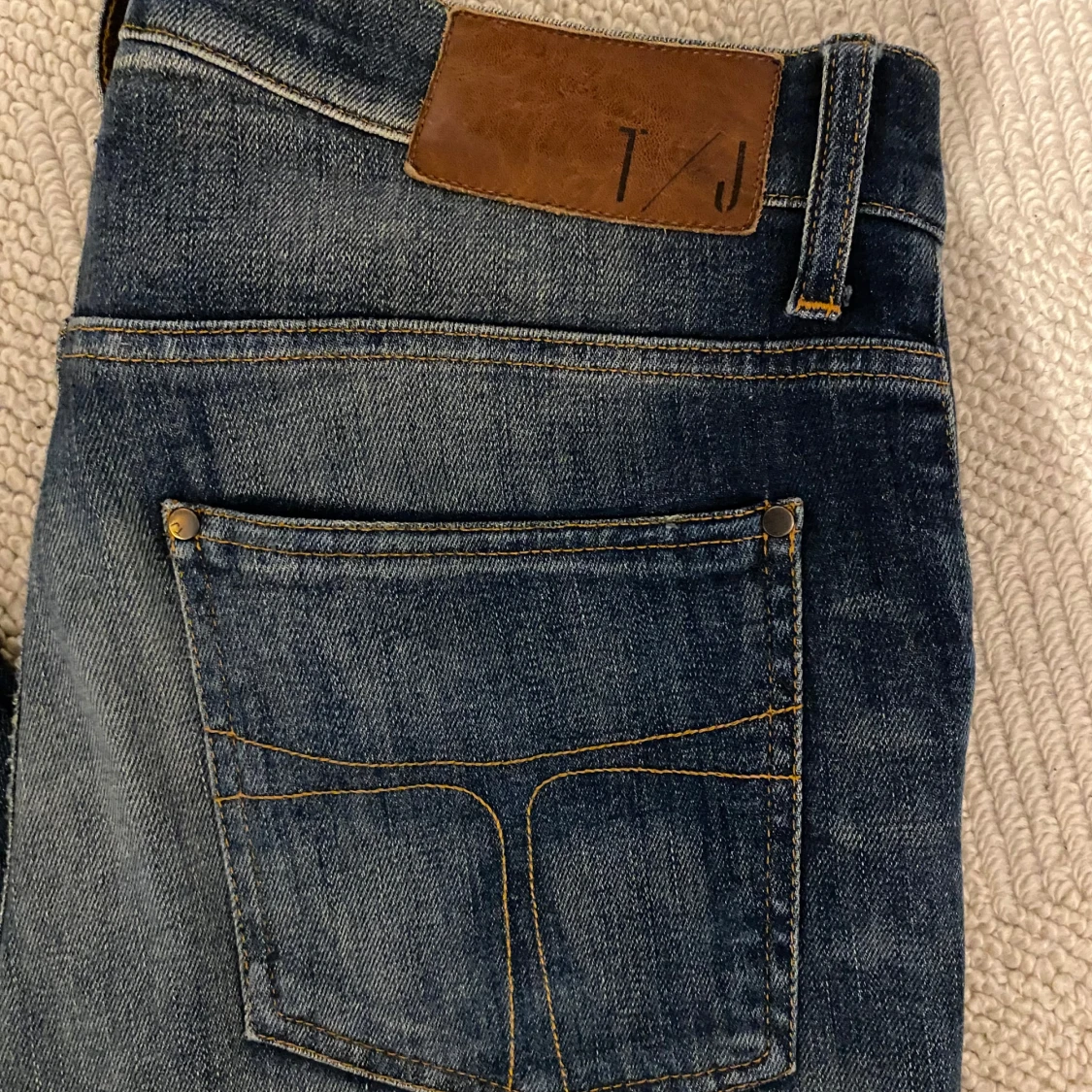 Blå jeans från Tiger of Sweden  - 2
