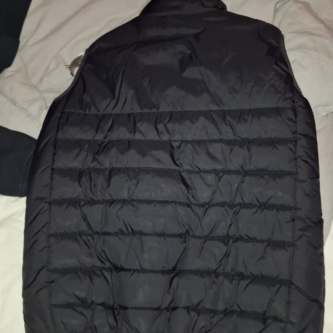 Svart lyle&scott dunväst - 1