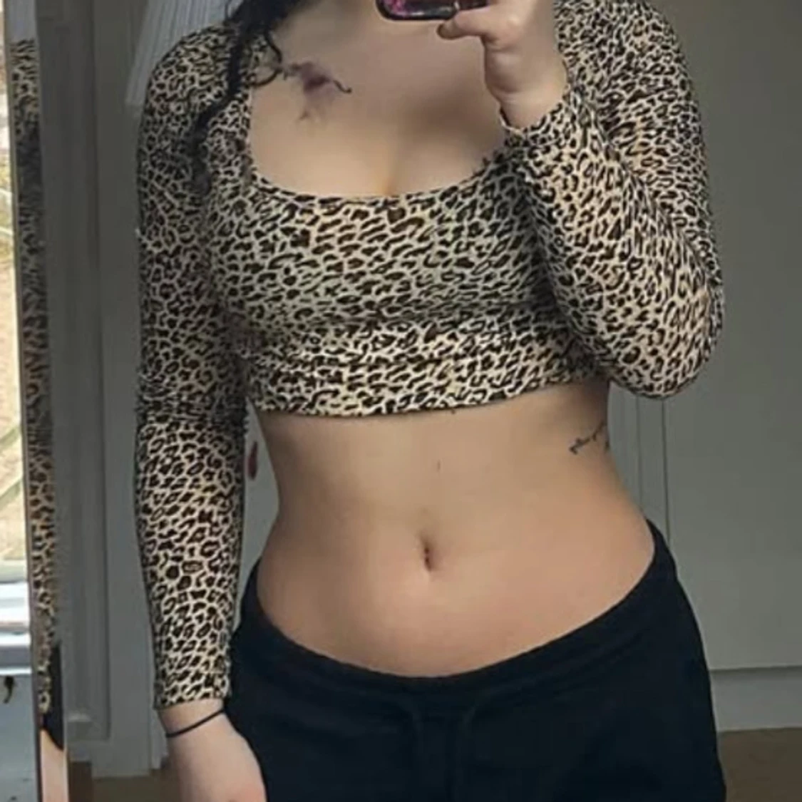 Leopardmönstrad croppad topp - 1