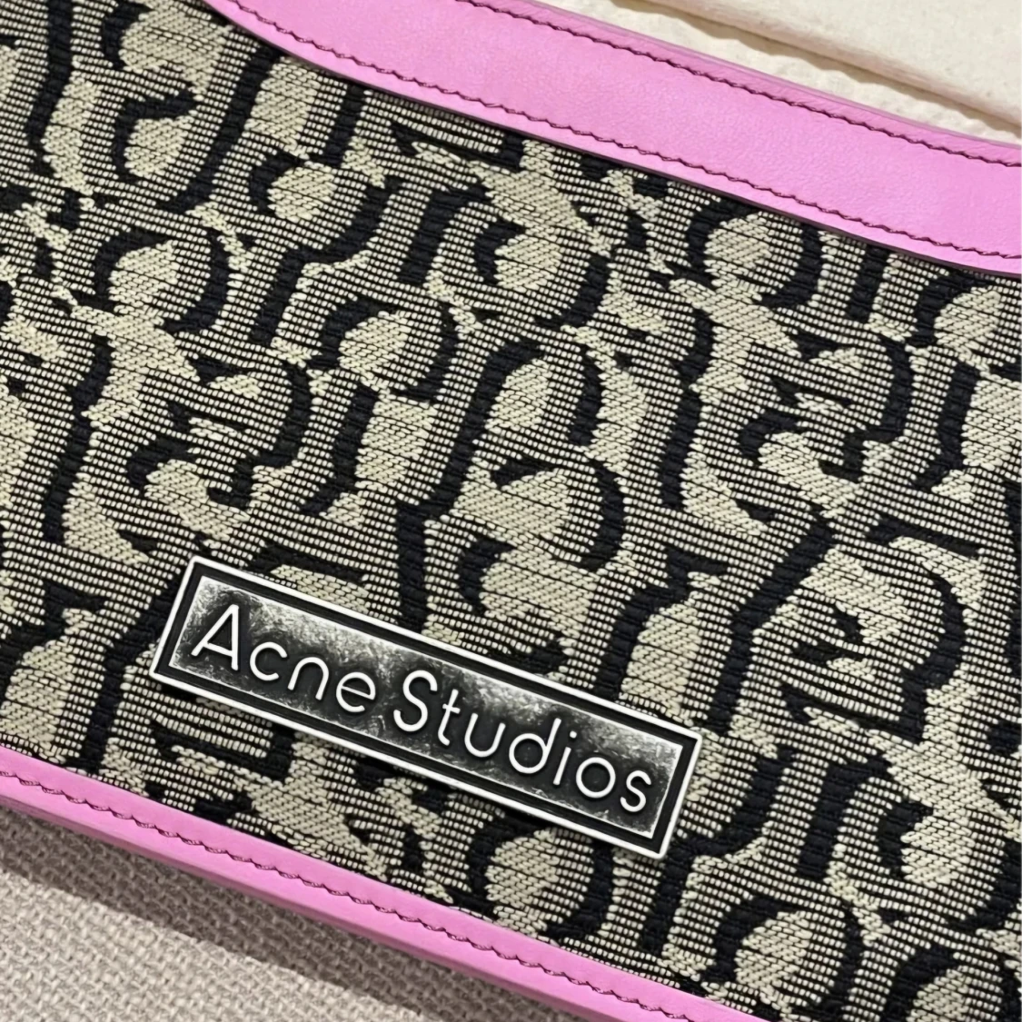 Axelväska från Acne Studios - 4