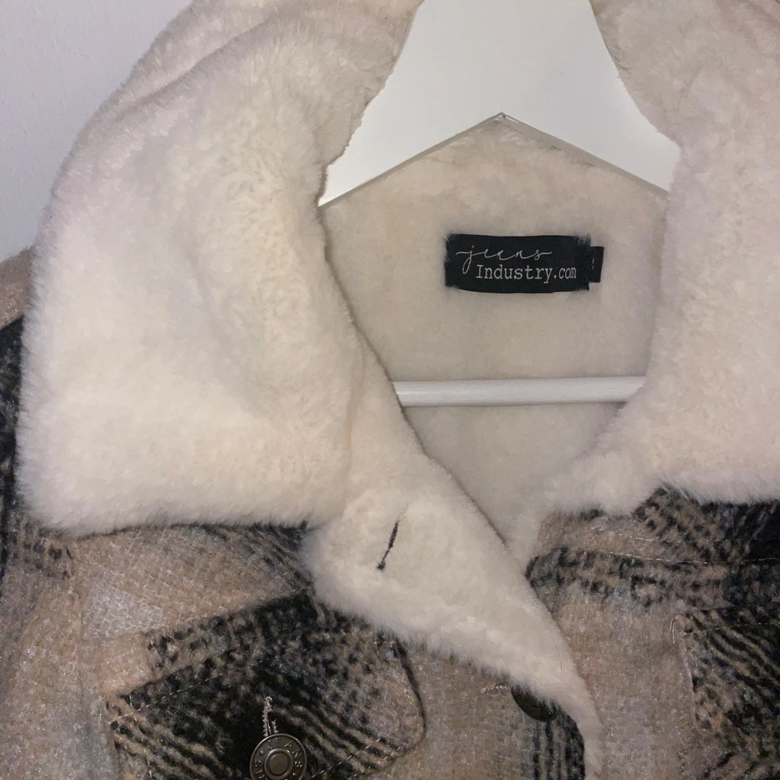 Rutig jacka med teddyfoder  - 1