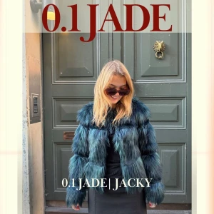 0.1 JADE - Grön fuskpälsjacka som är perfekt för utgång💋