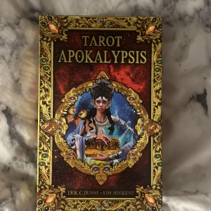 Tarot Apokalypsis - Säljer Tarot Apokalypsis,  tillkommer bok. Nypris 400