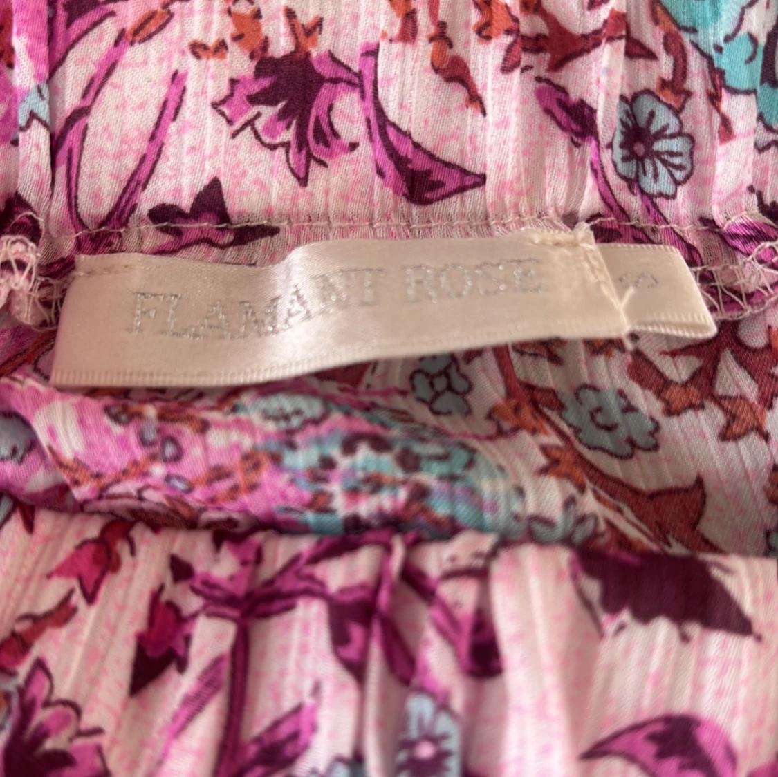 Mönstrad kjol från Missäy - 2