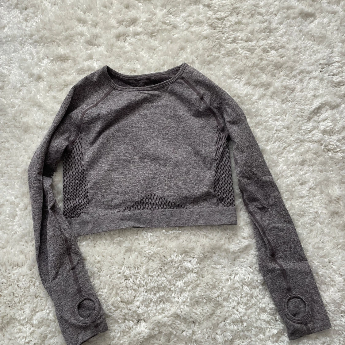Grå croppad topp från relode stl M
