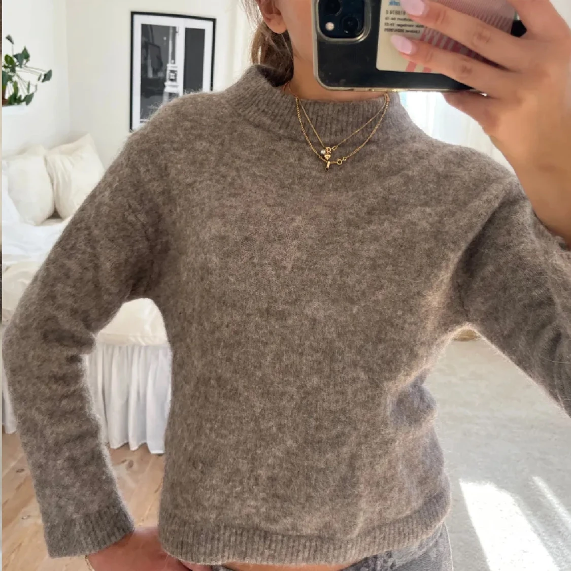 Brun stickad alpacka tröja