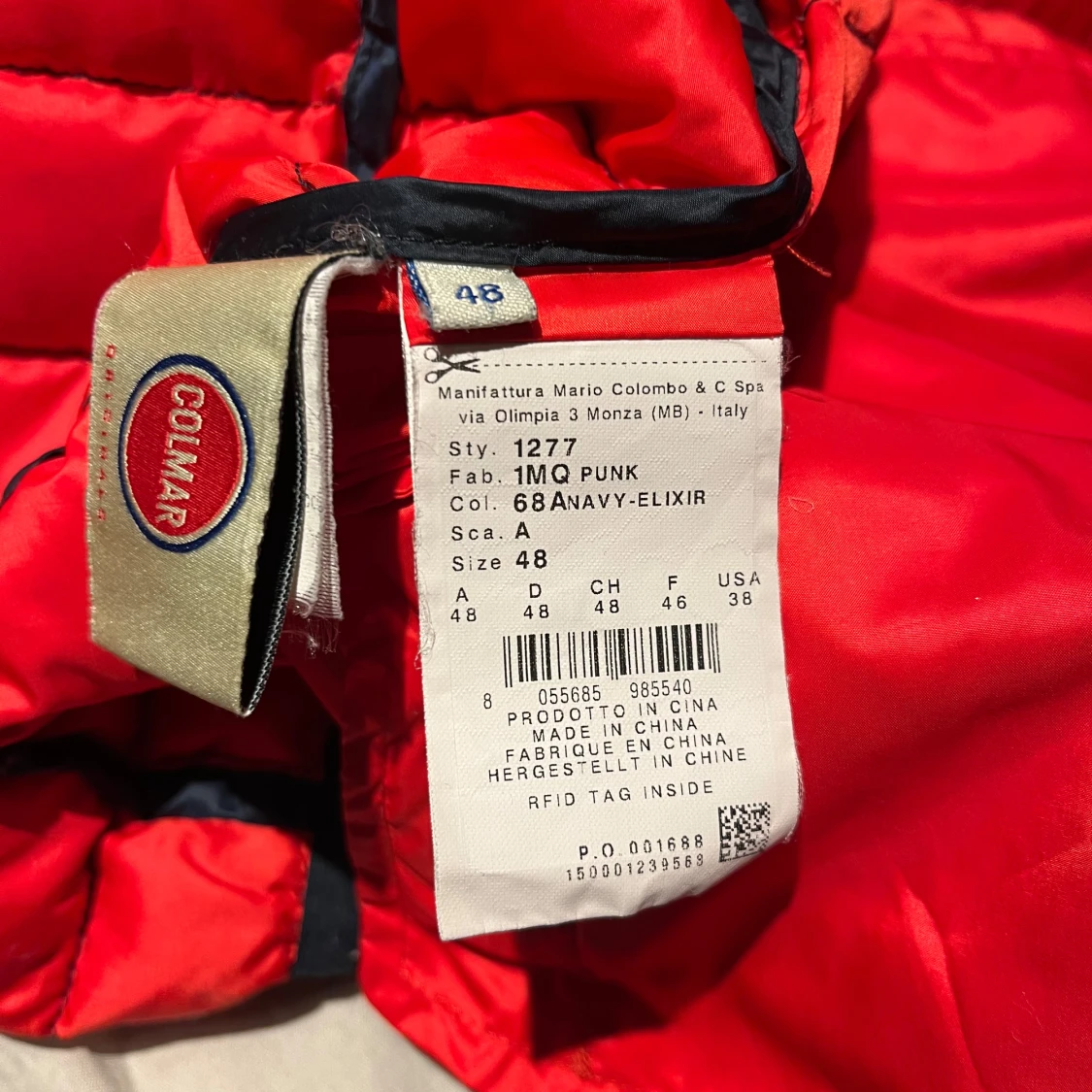 Mörkblå pufferjacka från Colmar - 4