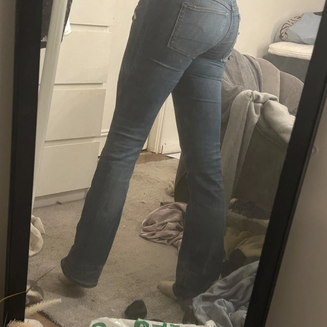 Blå jeans med stjärndetalj - 2