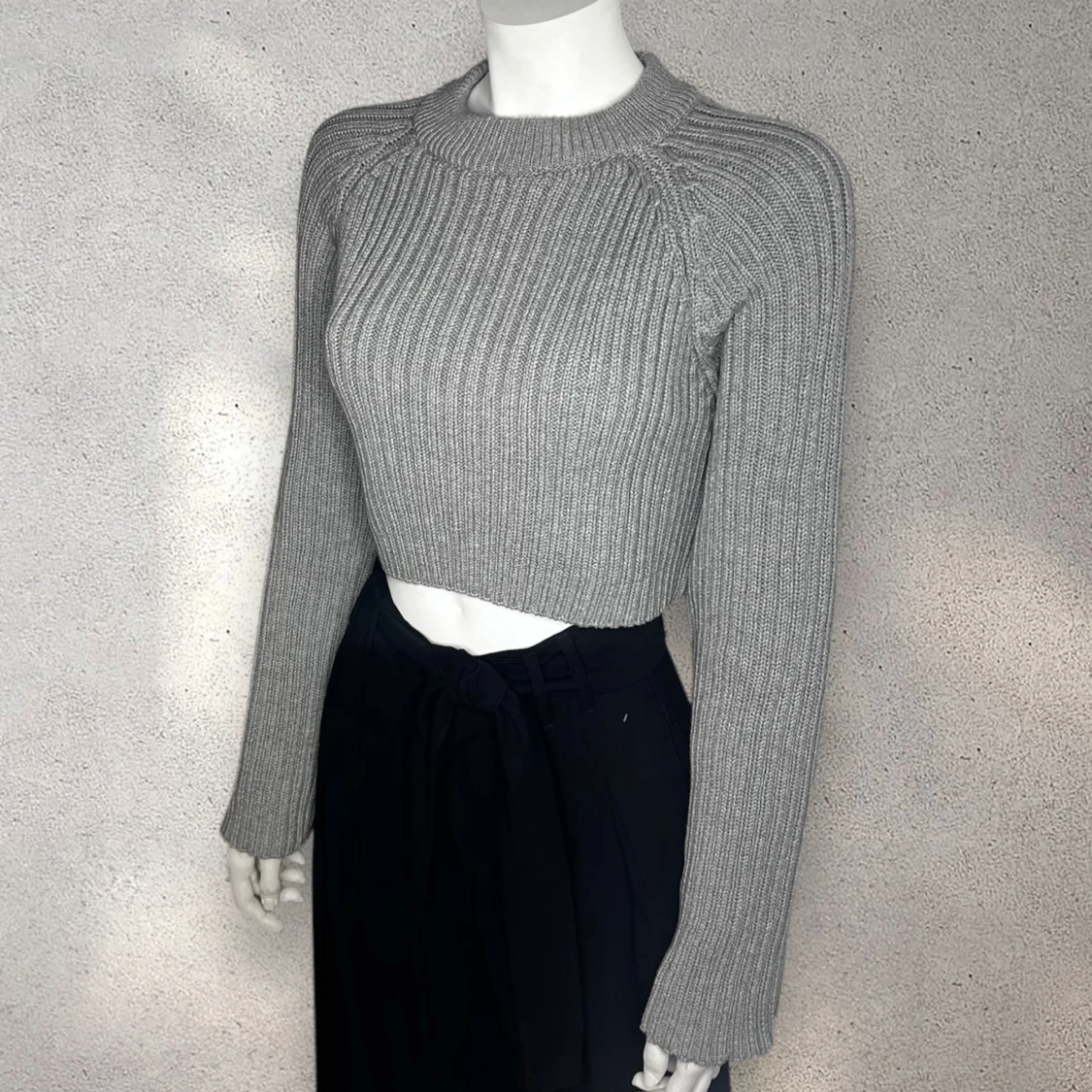 Zara -Grå ribbad croppad tröja - 1