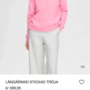 Rosa stickad tröja från Selected Femme - Mysig rosa stickad tröja från Selected famme, nyskick💞🎀
