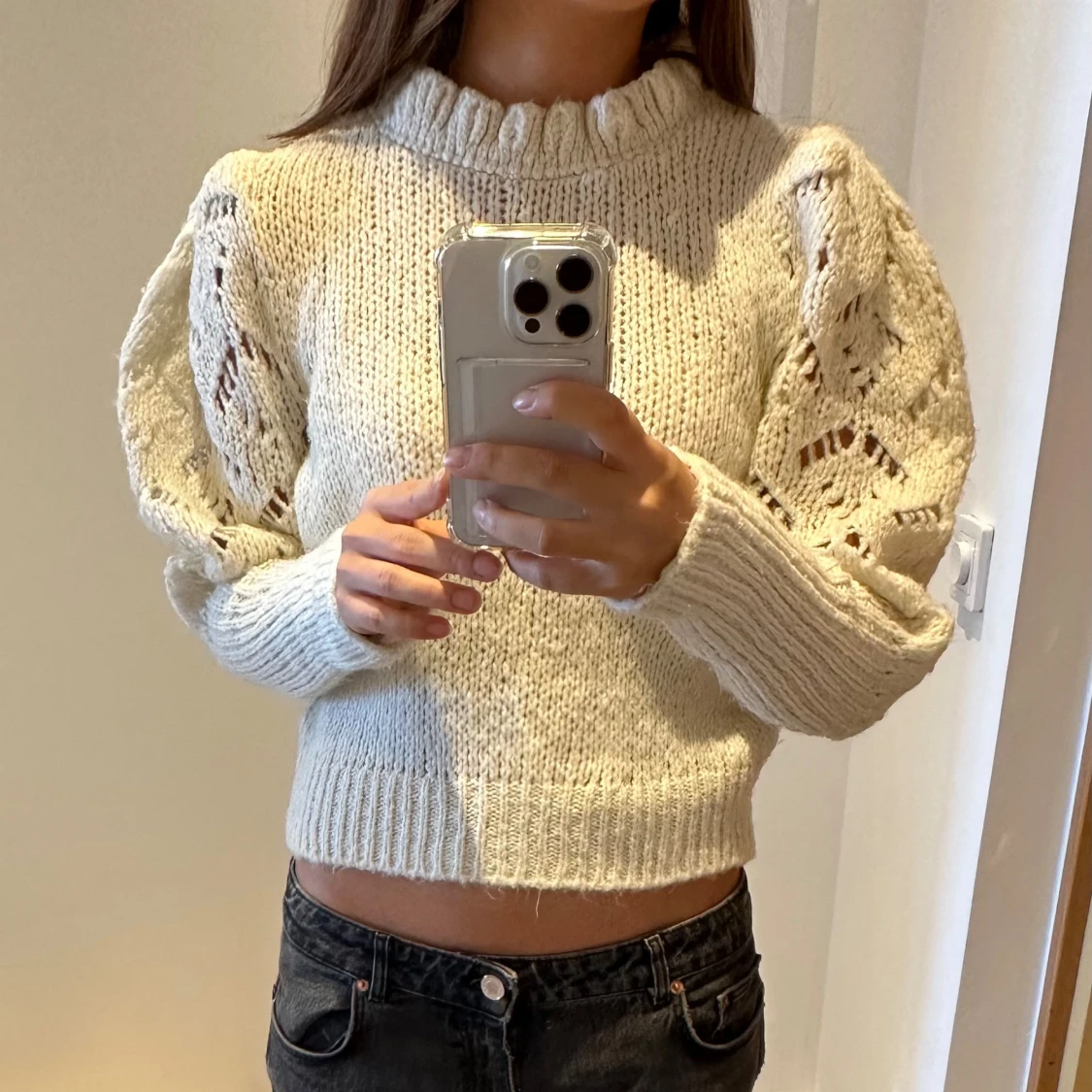 Puffärm stickad tröja