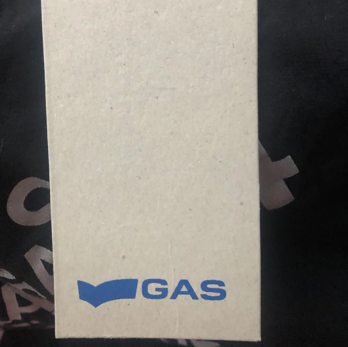 T shirt, ny med prislapp  - 90