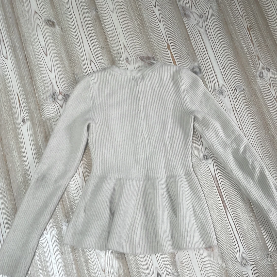 Vit ribbad tröja från H&M - 90