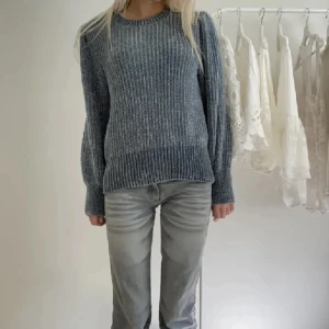 Stickad tröja  - Fin stickad tröja från hm men köpt här på Plick 💗Bra skick ! 