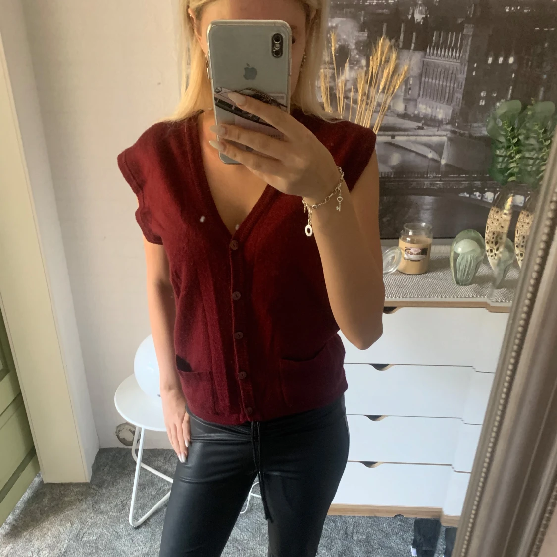 Vinröd stickad kofta  - 90