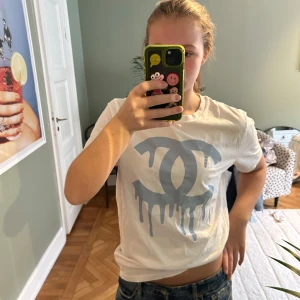 T-shirt  - Cool t-shirt köpt på Jackie 