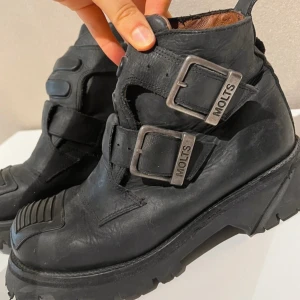 Molt’s vintage black leather chunky boots - Mycket gott skick, normala tecken på användning