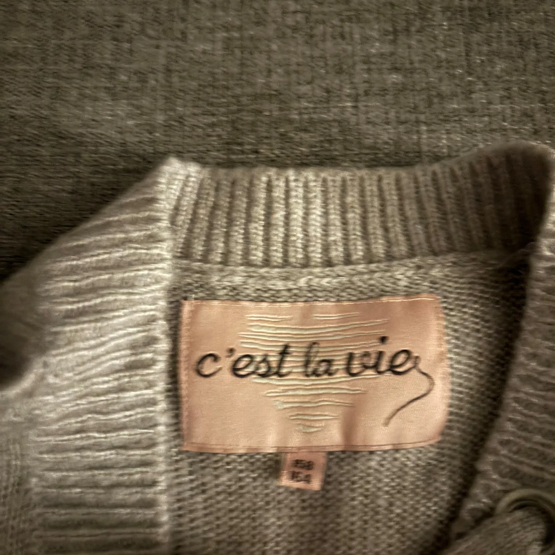 Stickad tröja strl 158-164 - 90