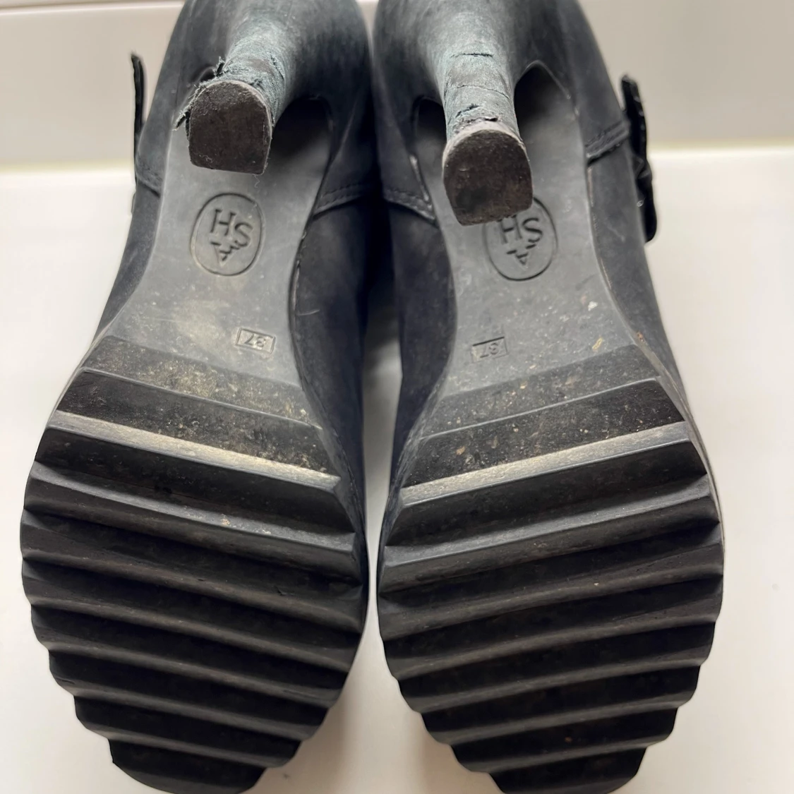 ASH Boots med grov Stilettklack & Sula - 93