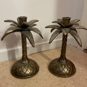 Ljusstarkar - Två jättefina ljusstarkar, hämtas upp i Eskilstuna, säljer för 150kr st men du får båda för 250kr 