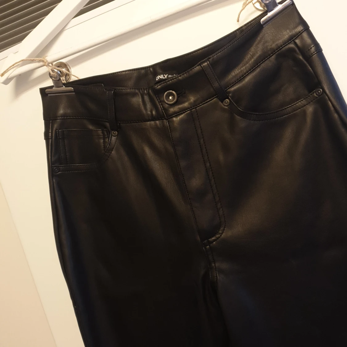 Skinnbyxor från Only - 90
