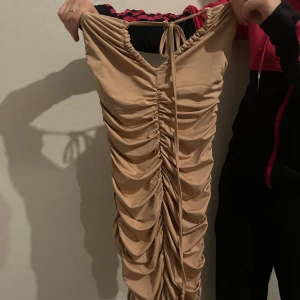 Klänning  -  klänning från Fashion Nova 