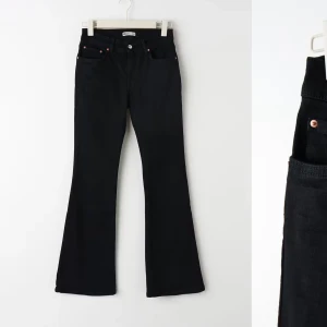 Low waist gina - Low waist botcut jeans från Gina bra skick typ aldrig använt, har ett par andra svarta därför däljer jag