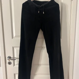 Juicy couture byxor  - Storlek XS Använda ca 10ggr