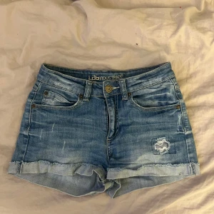 Jeans shorts  - Intressekoll på mina jeansshorts köpta från second hand